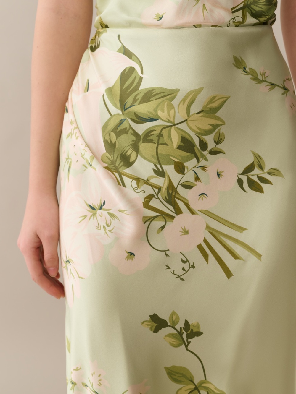 Few Moda o.p.t. Roslyn Silk Dress Sleeveless Floral Halter Maxi Light Green NWT - Picture 4 of 11